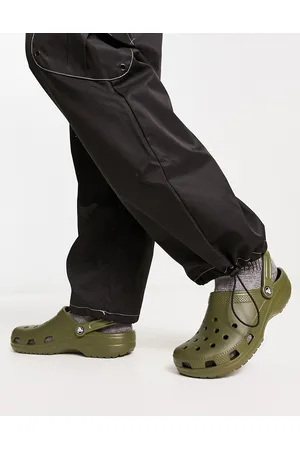 Crocs Classic clogs in army