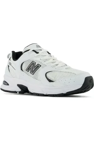 New Balance 530 trainers in and black