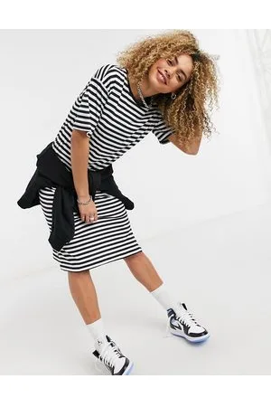 Noisy May Midi t-shirt dress in black and white stripe
