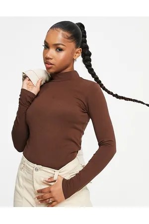JDY Roll neck top in chocolate