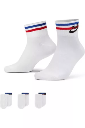 Nike Essential 3 pack ankle socks in