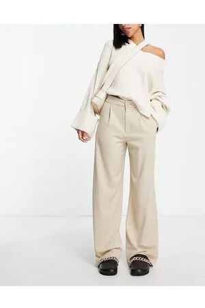 Stradivarius Wide leg relaxed dad trouser in beige