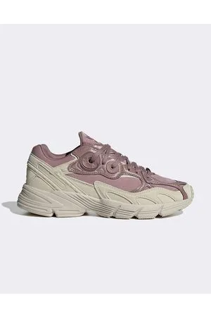 adidas Astir trainers in