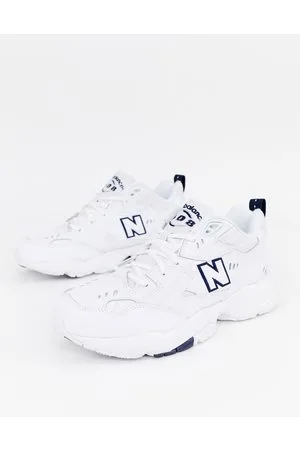 New Balance 608 trainers in