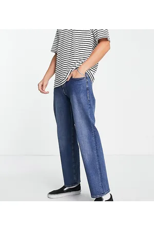 ADPT. Wide fit jean in mid wash