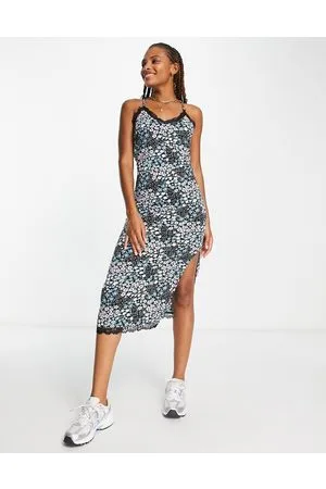 JDY Exclusive lace trim midi dress with side split in ditsy floral