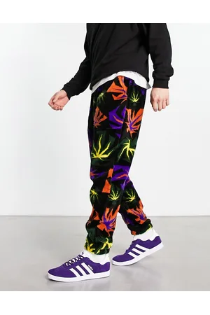 Huf Lowell co-ord jacquard sherpa joggers in black with all over leaf print