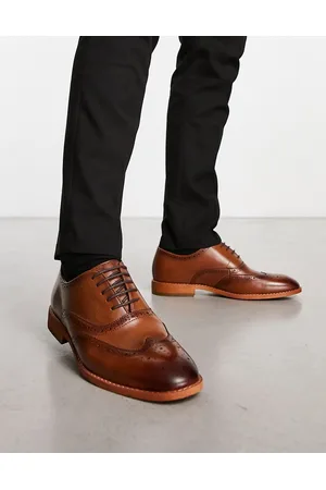 Office Men Brogues - Meanest brogues in tan leather
