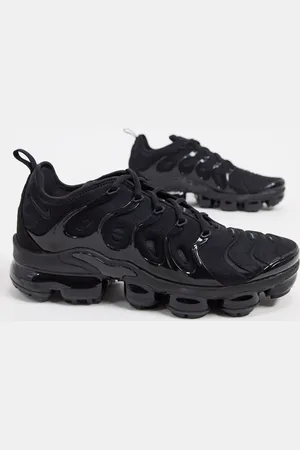 Nike Air VaporMax Plus in triple