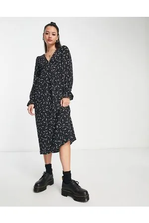 Monki Long sleeve midi dress in ditsy print