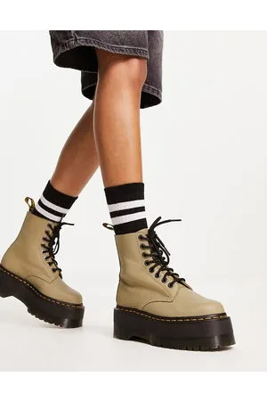Dr. Martens 1460 Pascal max boots in pale olive