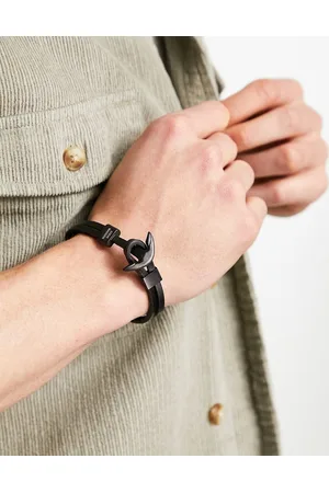 Steve Madden Bangle with arrow detail