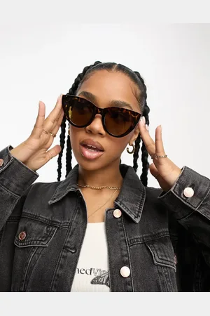 Monki Oversized circle cat eye sunglasses in tortoise