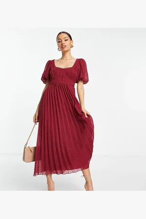 ASOS ASOS DESIGN Petite puff sleeve pleated dobby midi dress with scallop trim in burgundy