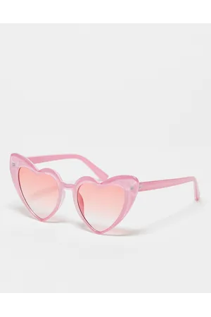 Jeepers Peepers Oversized heart sunglasses in