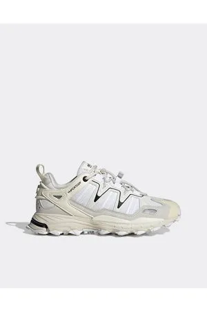 adidas Hyperturf trainers in and white