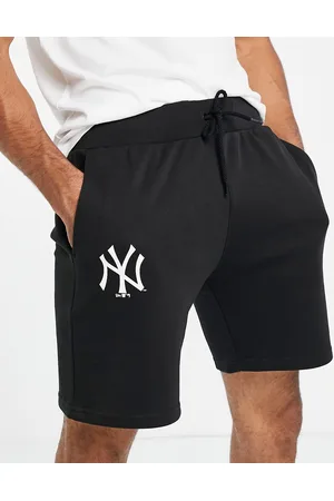New Era Men Shorts - New York Yankees sweat shorts in