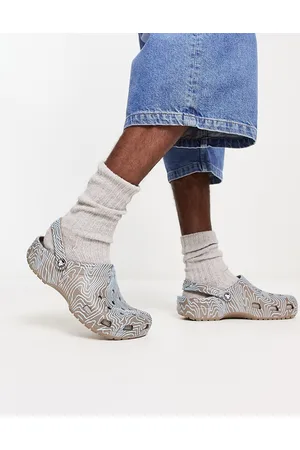 Crocs Men Casual Shoes - Classic topographic clogs in beige blue