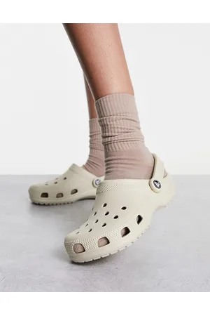 Crocs Men Casual Shoes - Classic clogs in bone