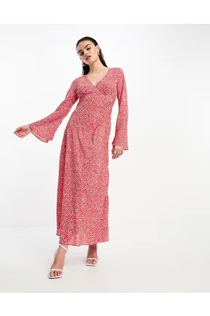 Glamorous Long sleeve v neck midi shift dress in ditsy