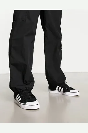 adidas Nizza trainers in