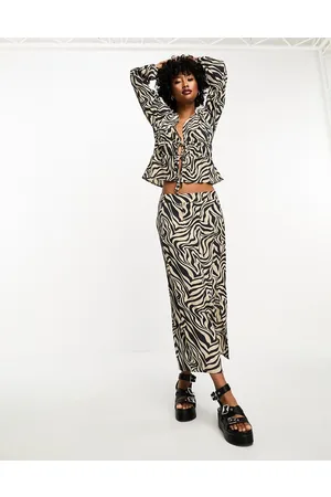 ONLY Side slit midi skirt in zebra print