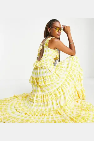 Reclaimed Maxi smock dress with tiers in yellow gingham