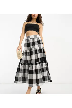 ASOS ASOS DESIGN Petite tiered midi skirt in mono gingham