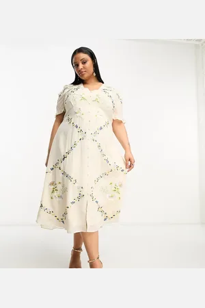 HOPE & IVY Button front embroidered midi dress in cream floral