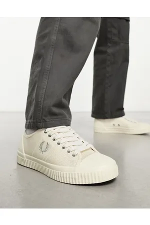 Fred sales perry plimsolls