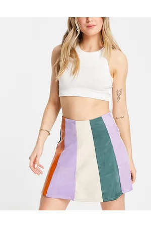 Amy Lynn Skater mini PU skirt in stripe