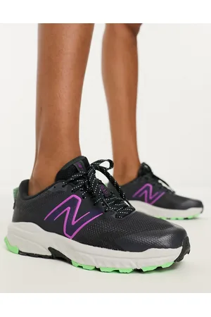 New Balance 510 trainers in