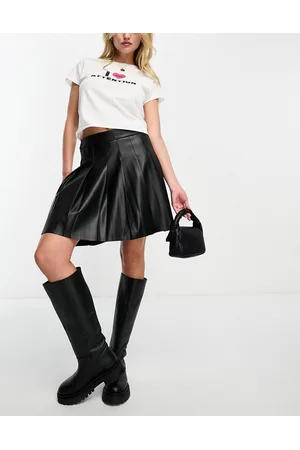 VERO MODA Leather look quilted mini skirt in