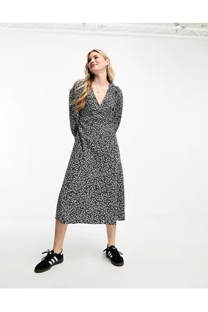 Monki Long sleeve v neck midi dress in multi meadow print