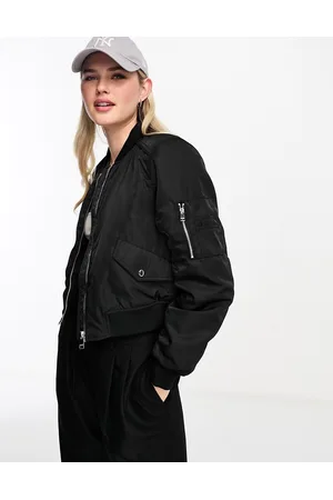 Pull&bear bomber outlet jacket in black