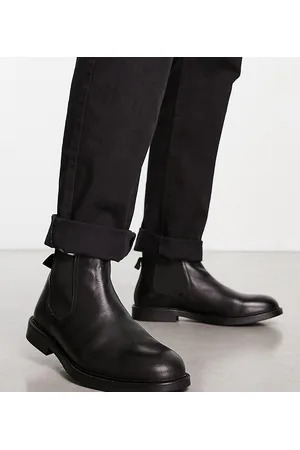 Red tape shoes hot sale chelsea boots