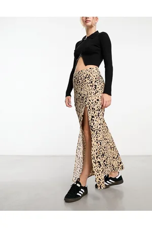 Leopard print outlet skirt bershka