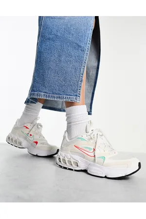 Nike Zoom Air Fire trainers in sail crimson and emerald