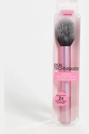 Real Techniques Blush Brush