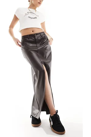 VERO MODA Coated faux leather maxi skirt in chocolate