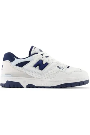 New Balance 550 trainers in and dark blue