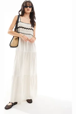 ONLY Woven detail tiered maxi dress in beige & black