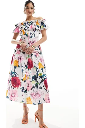 HOPE & IVY Off shoulder maxi dress with shirred detail in bright floral