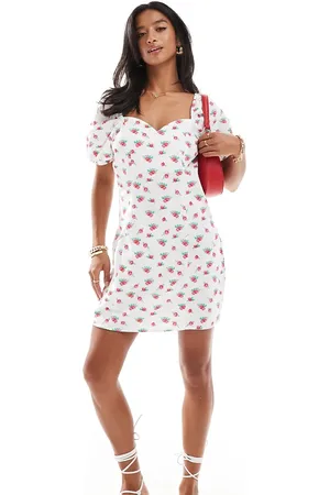 VERO MODA Sweetheart neck mini dress with puff sleeves in floral print