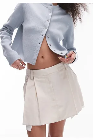 Topshop Low rise twill pleat mini skirt with poplin exposed pockets in ivory