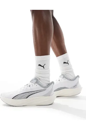 PUMA Darter Pro trainers in