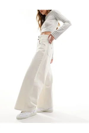 Lee Pleated straight leg jeans in ecru