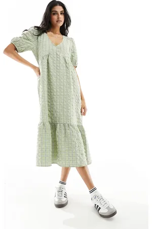 JDY Seersucker tiered maxi dress in check