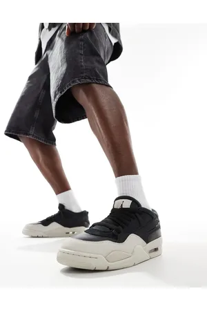 Jordan Air 4 remastered trainers in and white