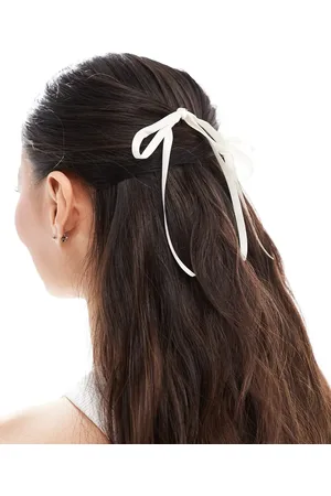 Kaiia Bow ribbon hair grips in